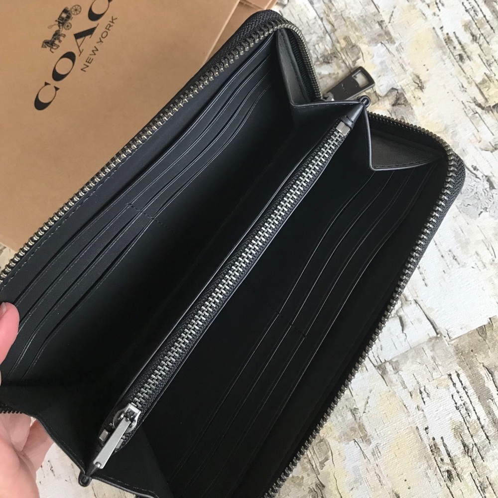 Coach black accordion wallet - Picture 4 of 5